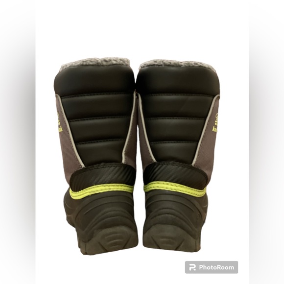 Kamik Kids Snow Boots size 2 and 3 EUC - Picture 4 of 4